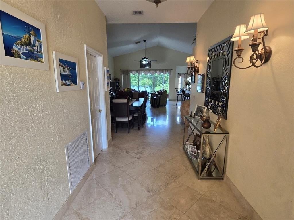 22112 Altona Dr - Photo 5 of 50