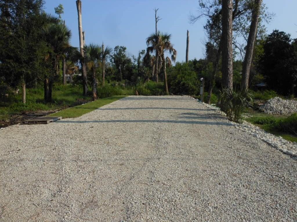 534 Marlin St - Photo 2 of 14