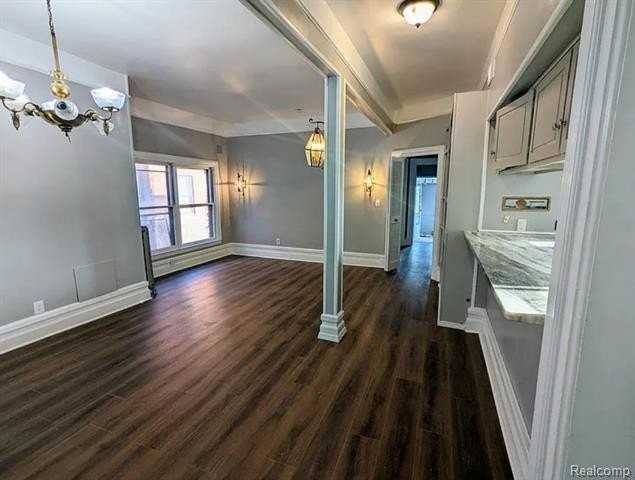 669 W Canfield St #2 - Photo 2 of 14