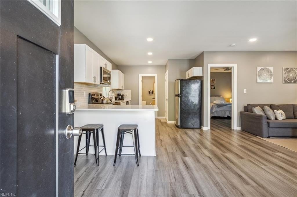 250 N Fourth St #2 - Photo 3 of 19