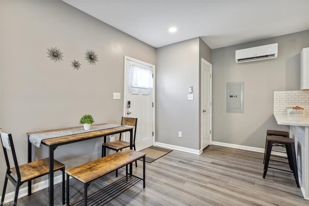 250 N Fourth St #2 - Photo 4 of 19