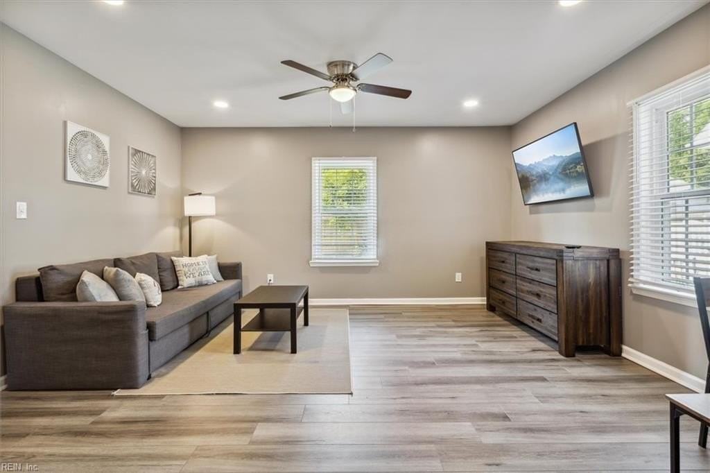 250 N Fourth St #2 - Photo 5 of 19