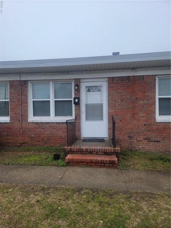 1381 W Ocean View Ave #2 - Photo 2 of 20