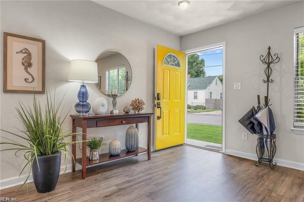 9429 Chesapeake St - Photo 3 of 16