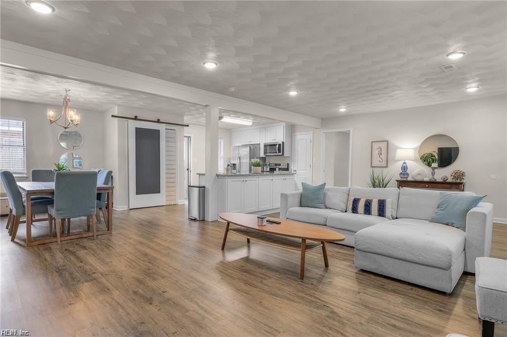 9429 Chesapeake St - Photo 6 of 16