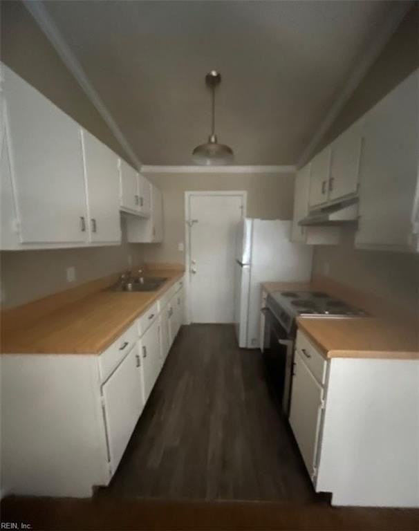 831 Armistine Ct - Photo 3 of 9