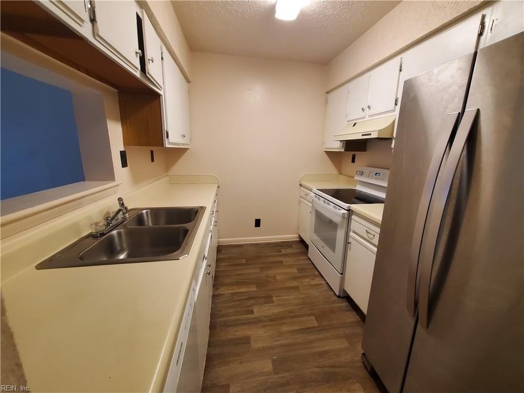 4049 Midlands Rd - Photo 4 of 8