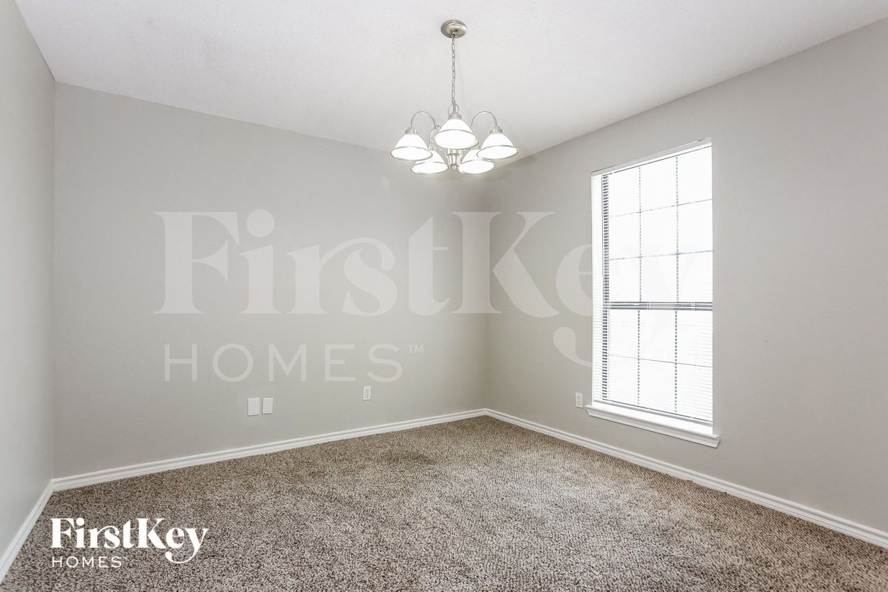 13830 Purplemartin St - Photo 5 of 15