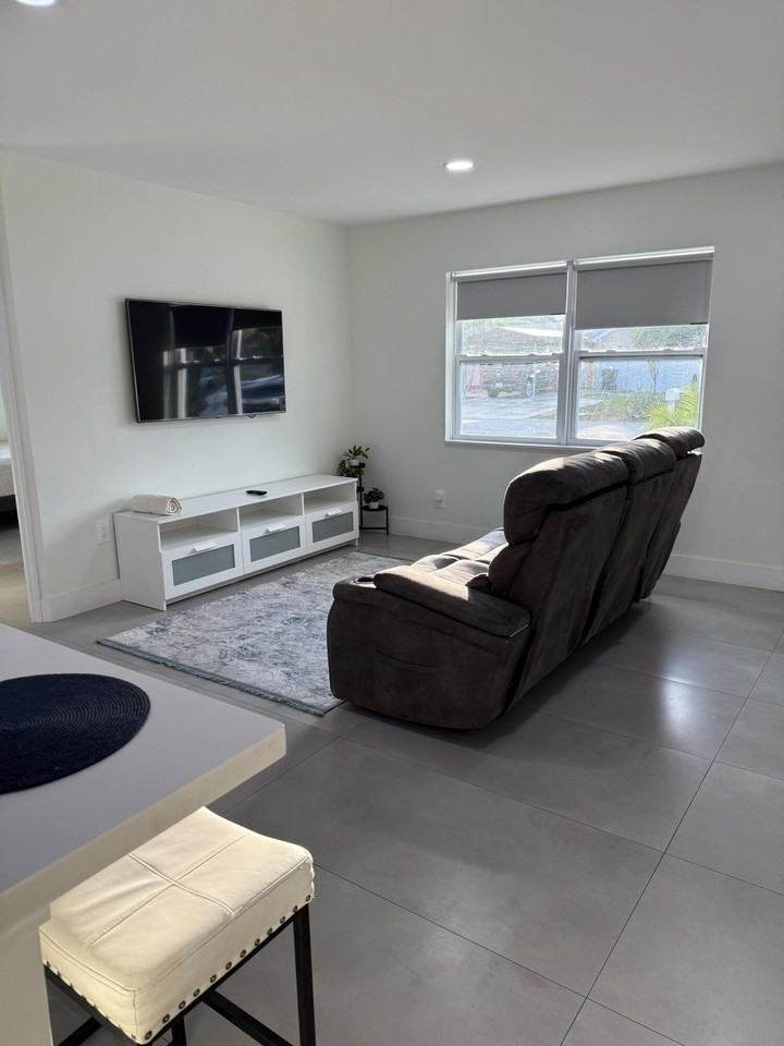 2314 Pinecrest Ct - Photo 4 of 16