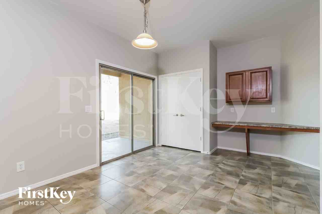 11518 N 154th Ln - Photo 5 of 15