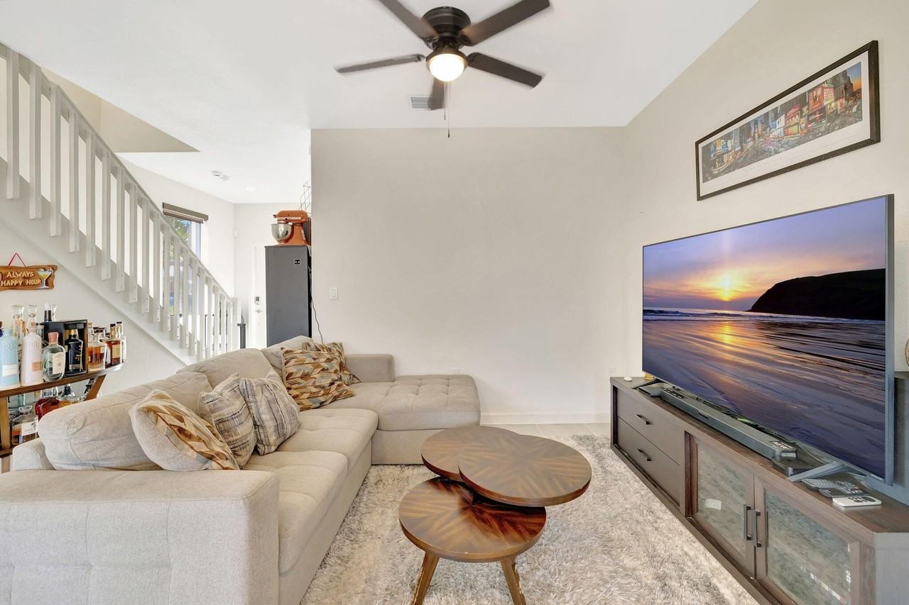 12227 Nw 23rd Path - Photo 6 of 47