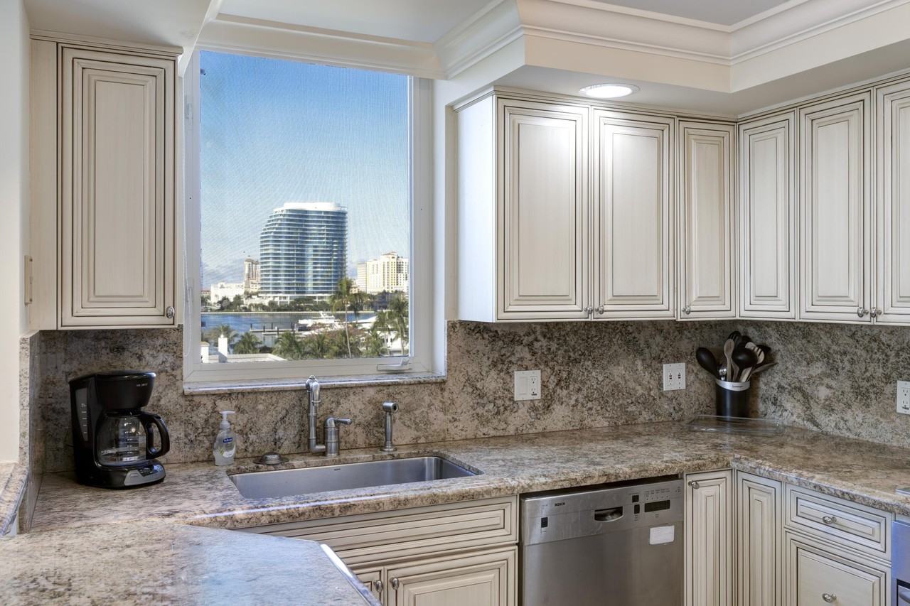 434 Chilean Ave #6D - Photo 7 of 23