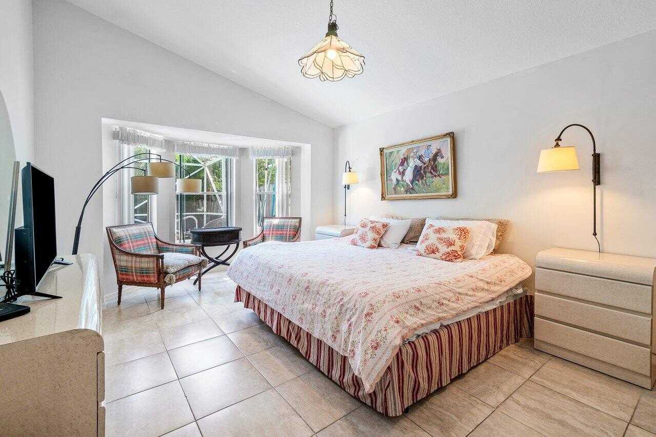 13270 Greenshore Pl - Photo 5 of 34