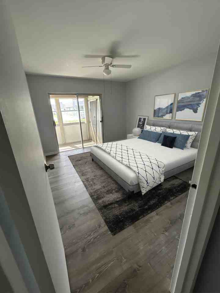 5 Valencia A - Photo 6 of 13