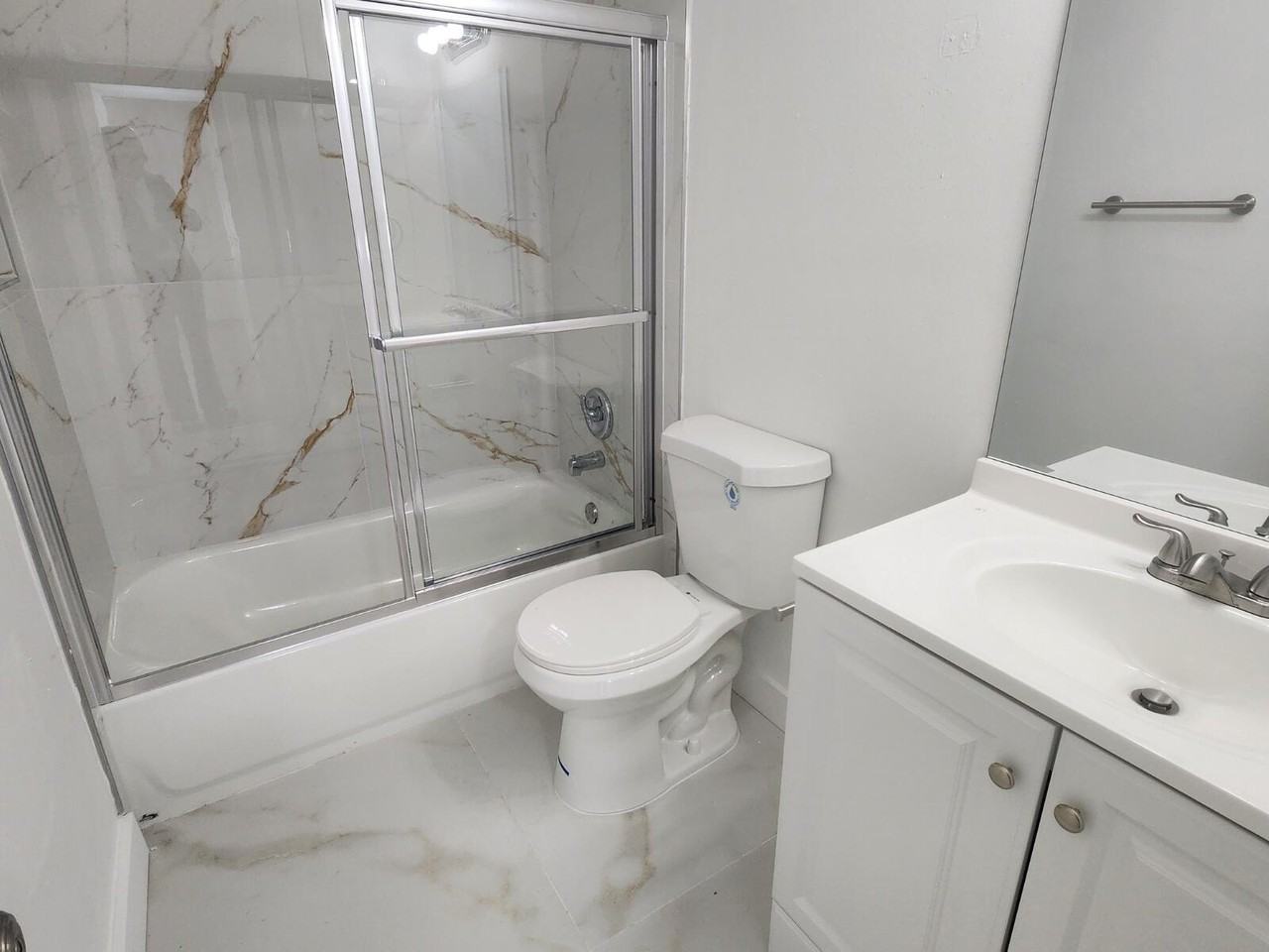 1617 N J St - Photo 7 of 8