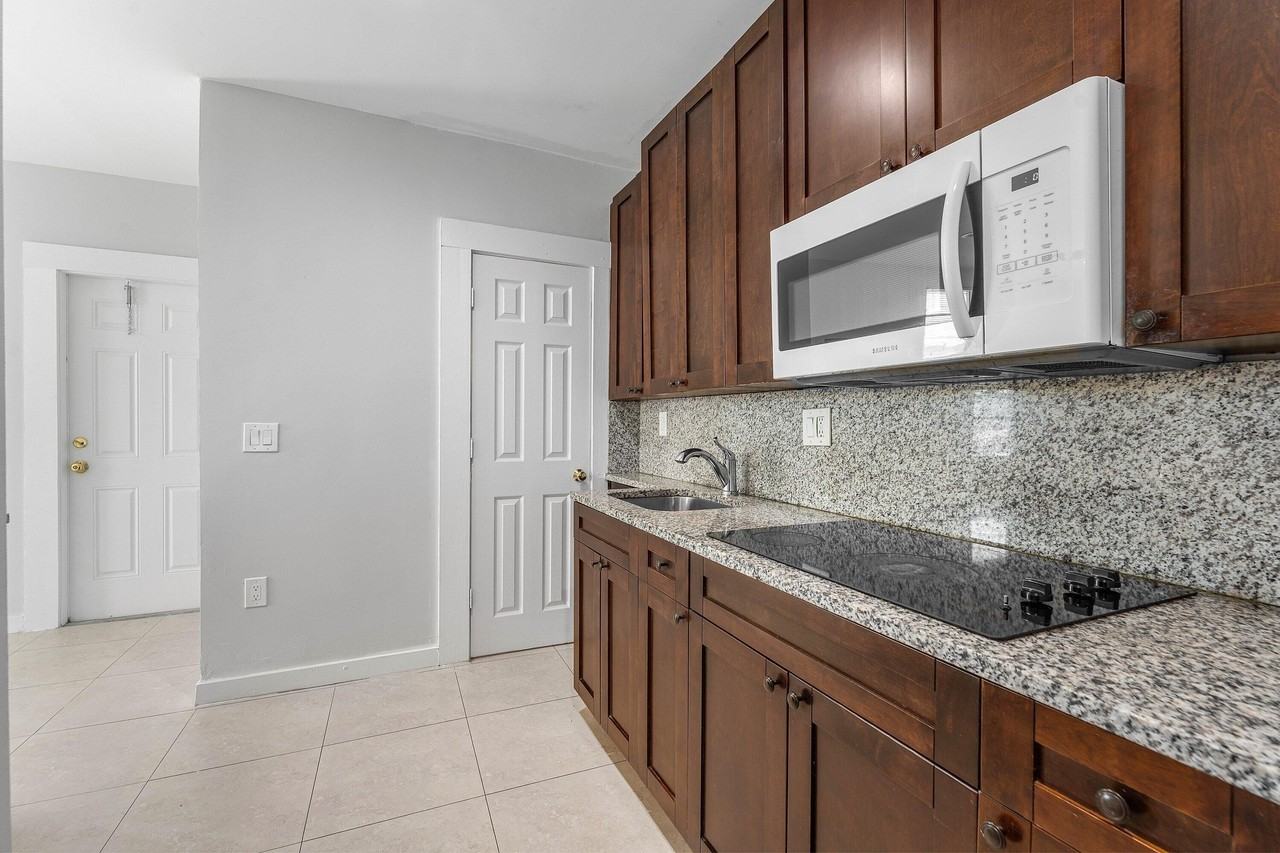 801 Dobbins St #2 - Photo 6 of 17