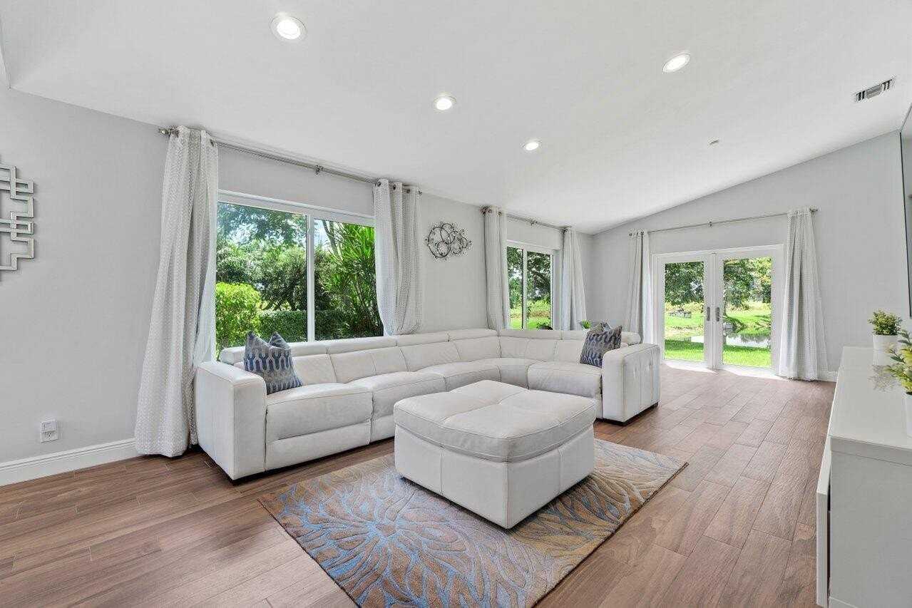 19977 Villa Medici Pl - Photo 5 of 33