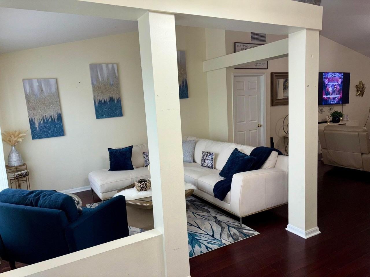 981 Sw Mccomkle Ave - Photo 2 of 16