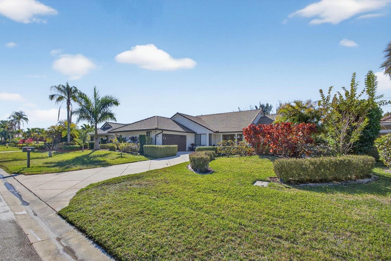 168 Thornton Dr - Photo 4 of 50