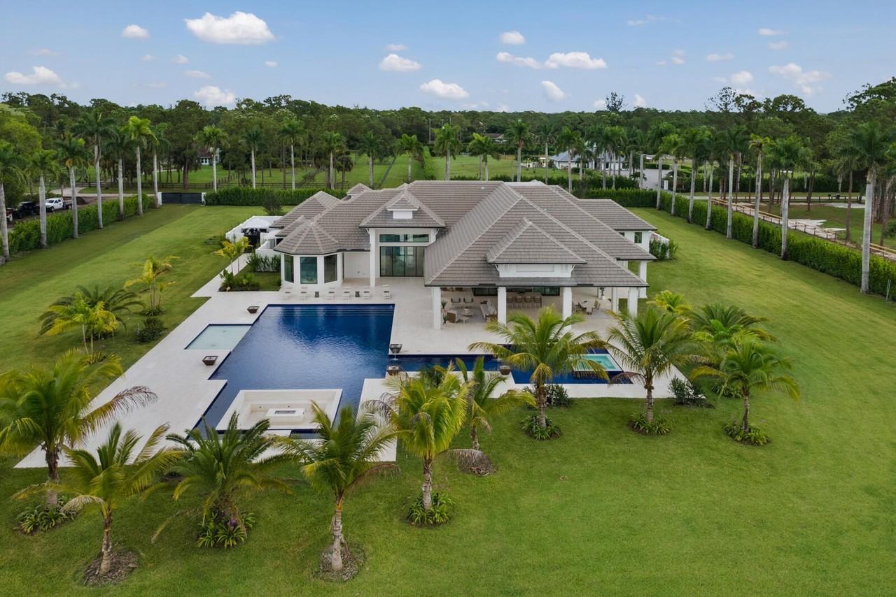 14699 Black Bear Rd - Photo 2 of 50