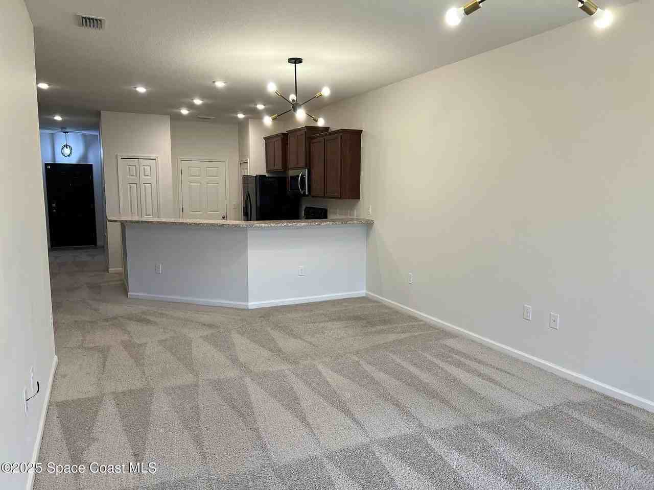 620 Remington Green Dr Se Unit 102 - Photo 7 of 31