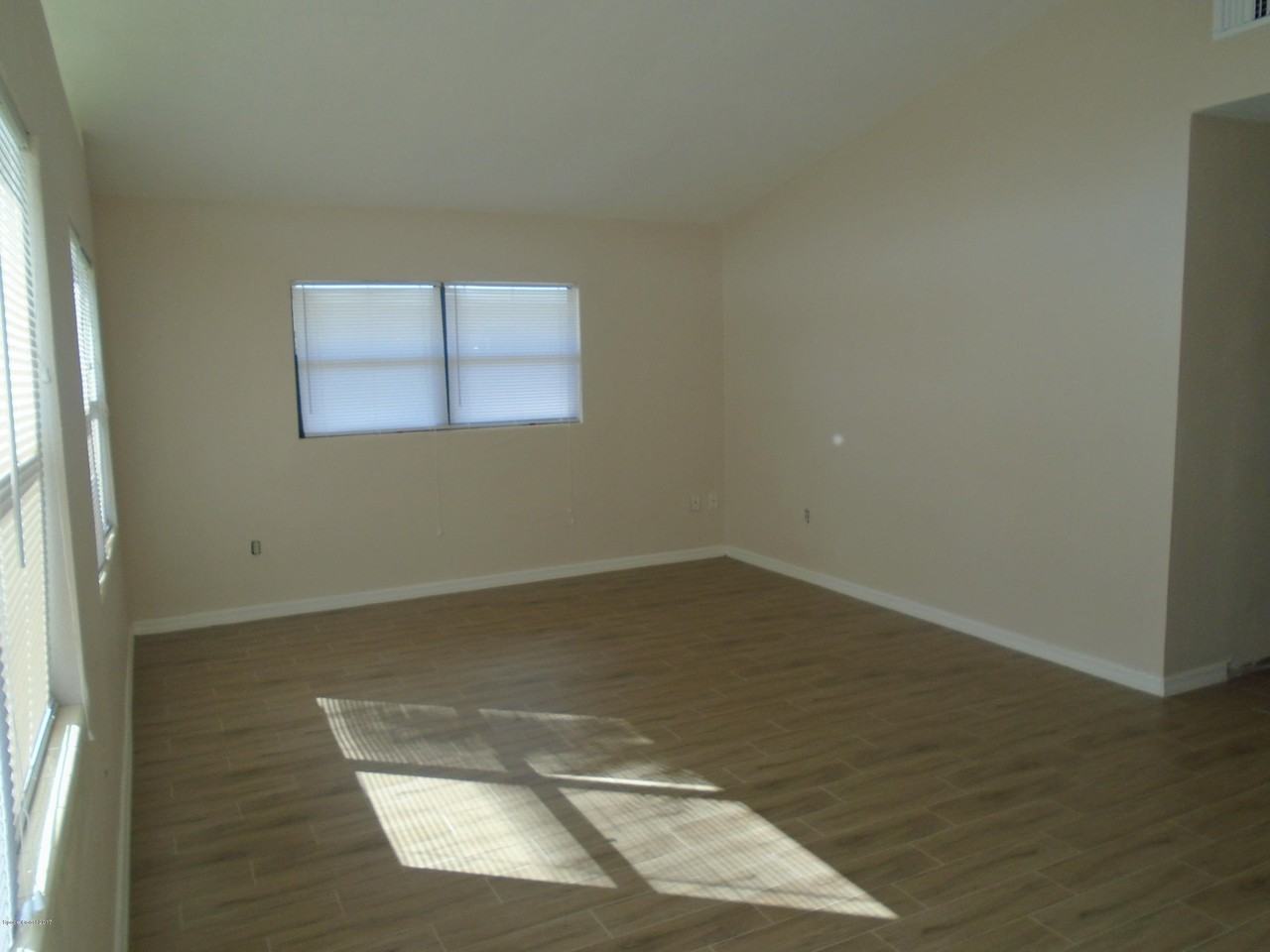 1110 Kirkland Dr - Photo 4 of 6