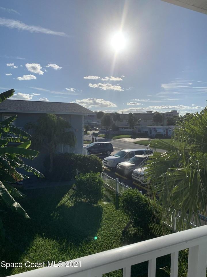 302 Lincoln Ave Apt 14 - Photo 2 of 14