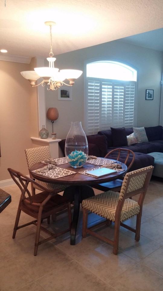 411 Jackson Ave - Photo 2 of 21