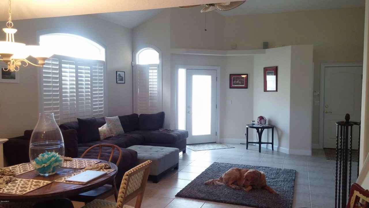 411 Jackson Ave - Photo 3 of 21