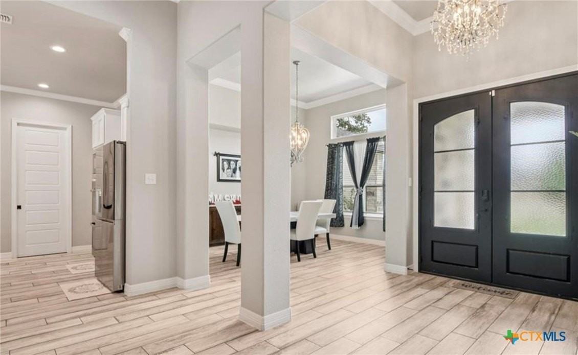 6743 Misty Creek Ln - Photo 4 of 38