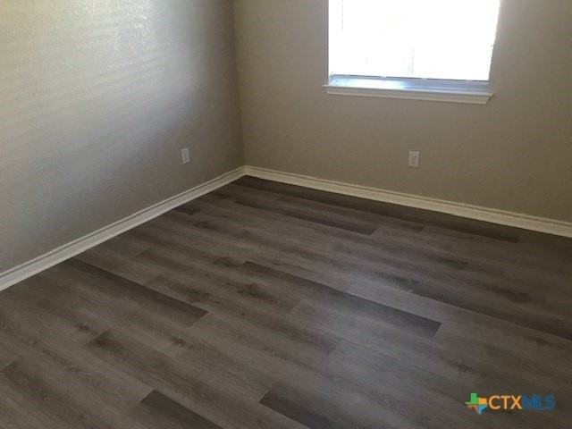 3801 Lancelot Ln - Photo 7 of 10