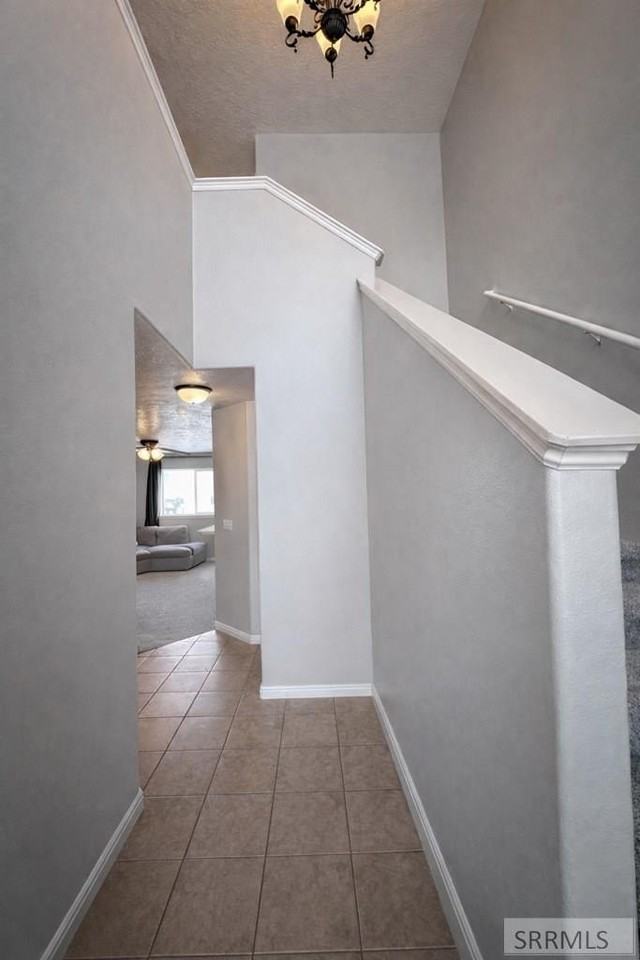 1966 Dakota Ln - Photo 2 of 14