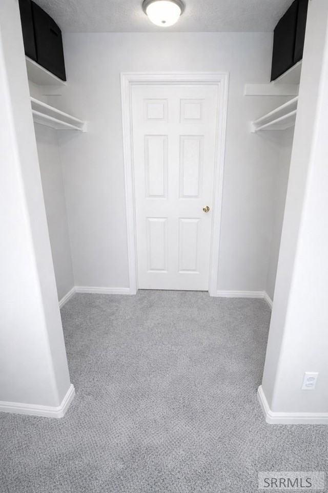 1966 Dakota Ln - Photo 4 of 14