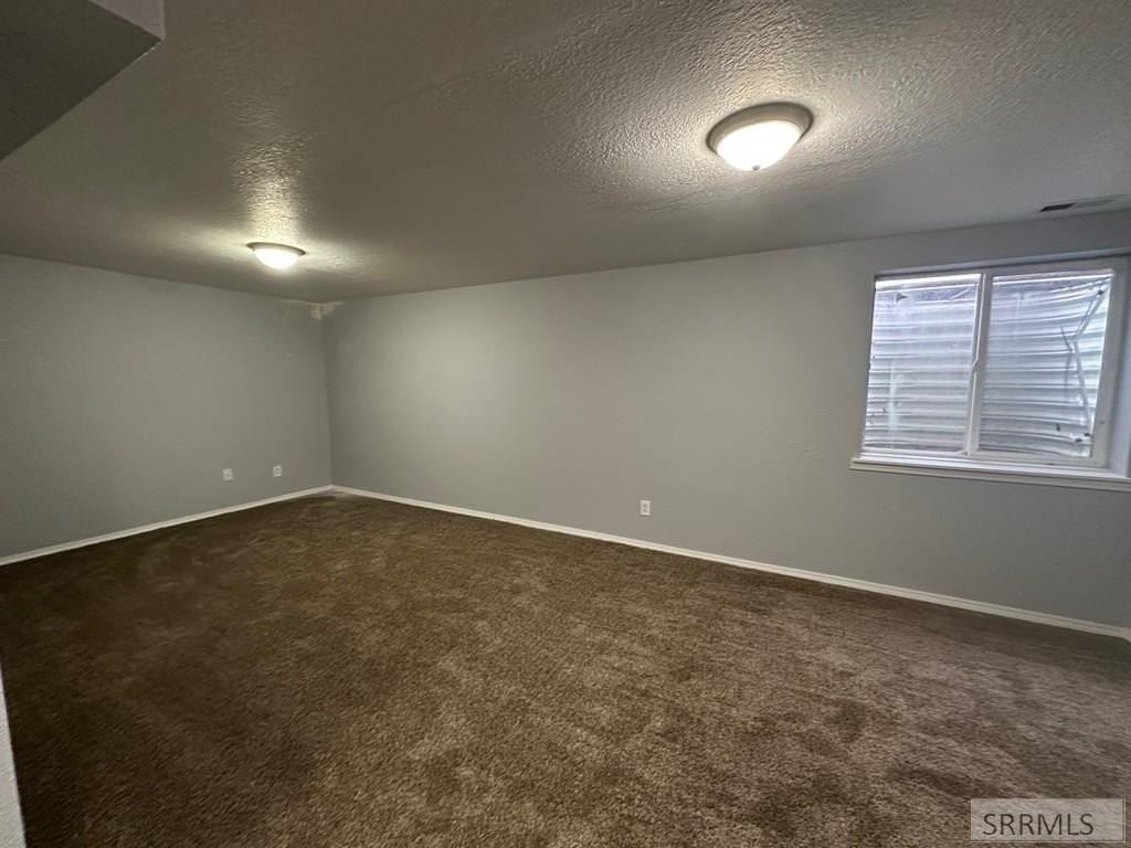 4425 Dixie St - Photo 7 of 12