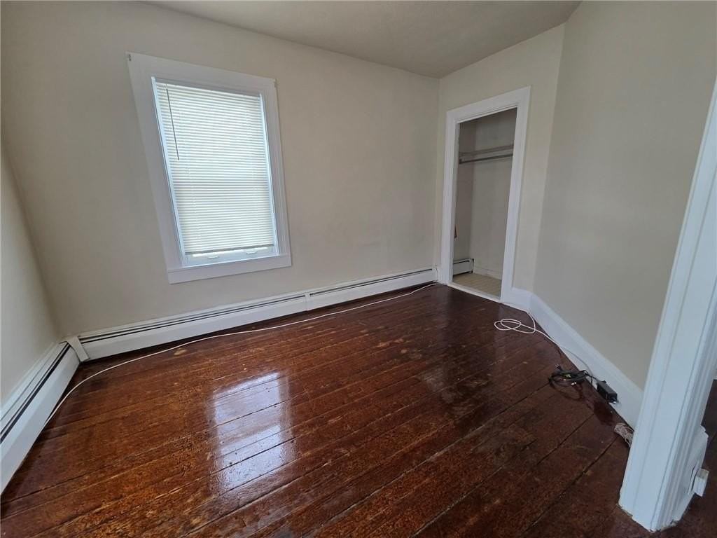 292 Pleasant St - Photo 5 of 11