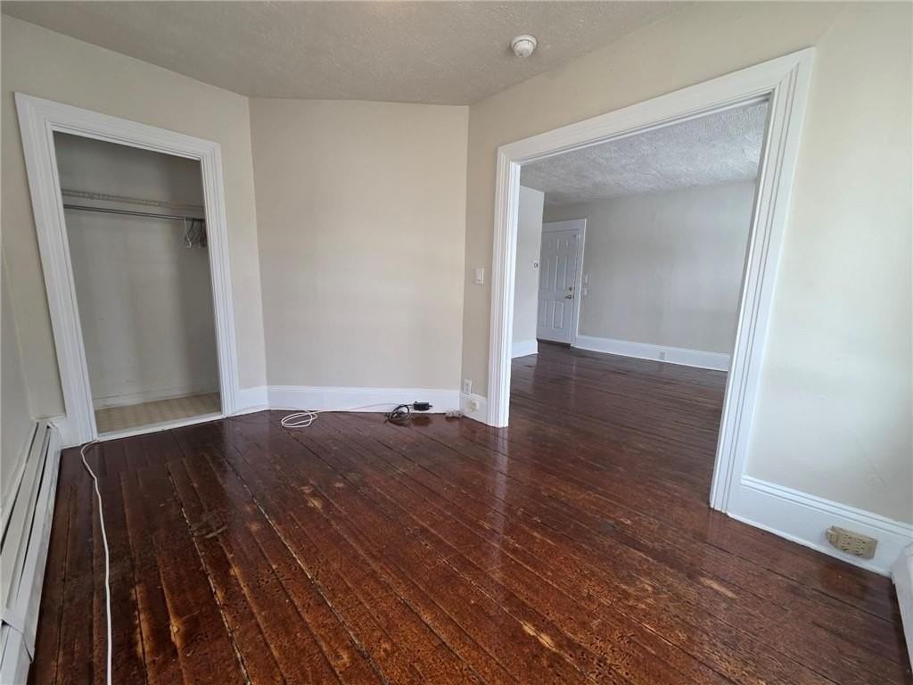 292 Pleasant St - Photo 6 of 11