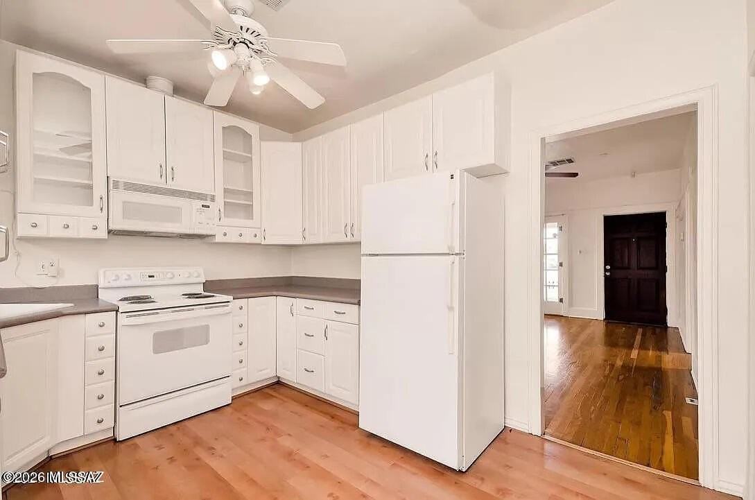 1347 N Euclid Ave Unit 1 - Photo 4 of 14