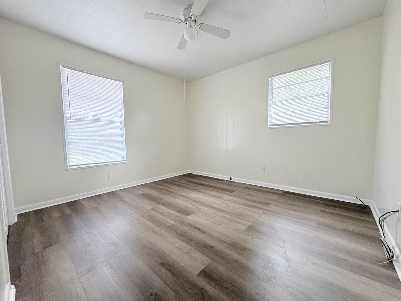 3241 Big Oak St - Photo 5 of 12