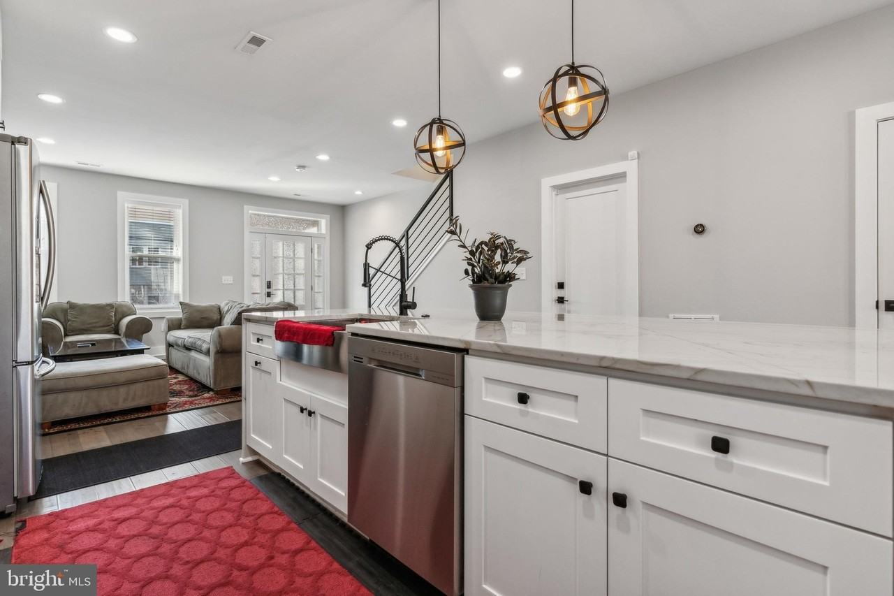 805 Jefferson St Nw - Photo 2 of 29