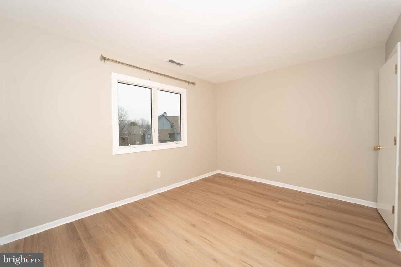 38 Foxtail Ct ## 40 - Photo 7 of 20