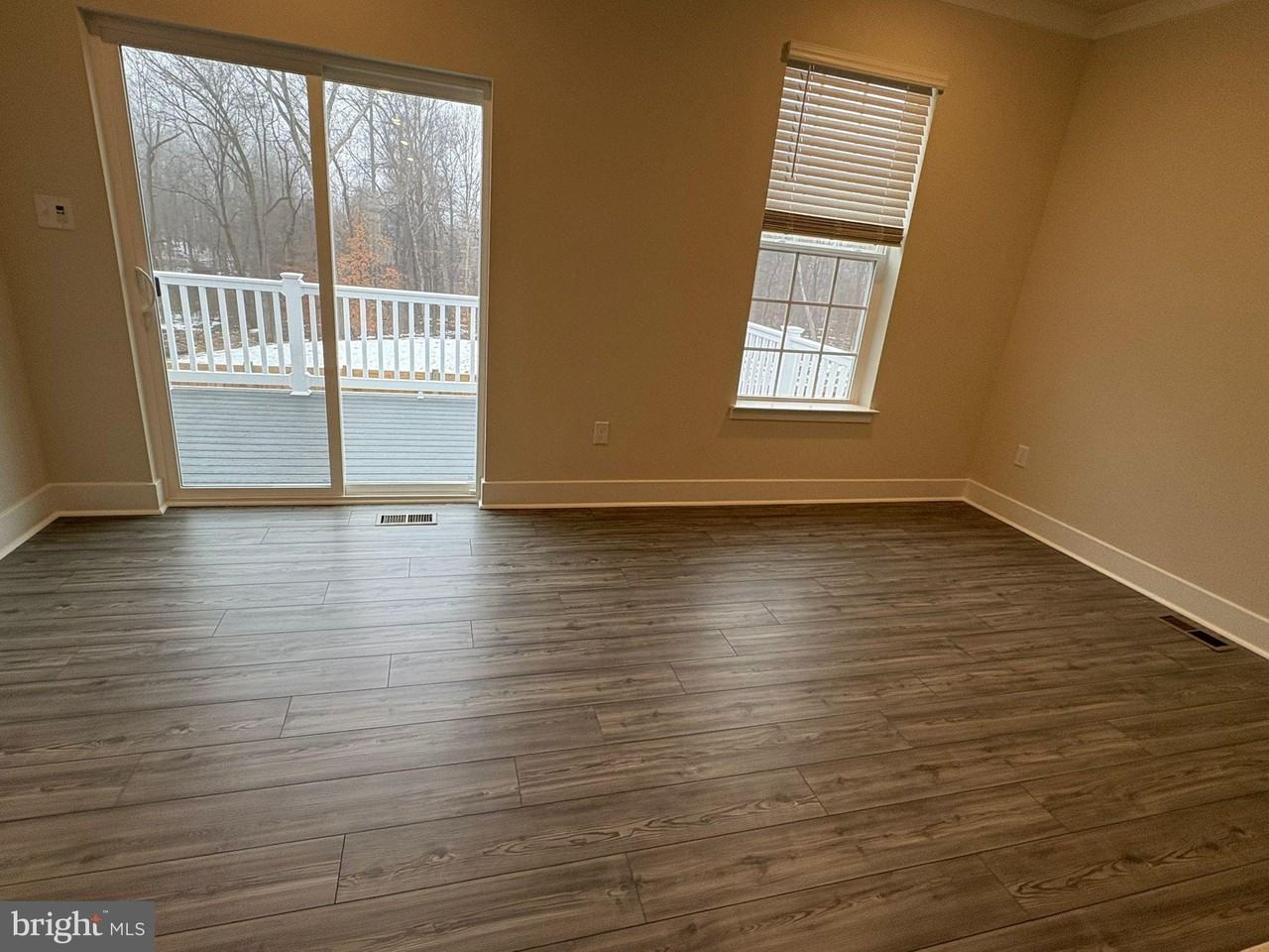 1712 Watercrossing Rd - Photo 4 of 12