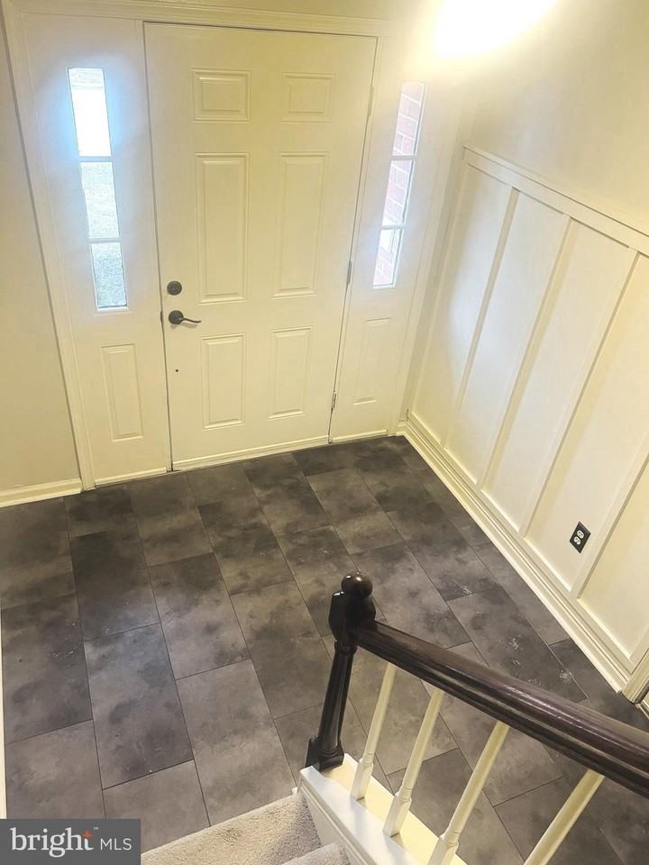 8024 Hollow Reed Ct - Photo 3 of 31