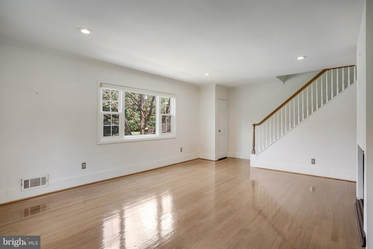 5370 Pooks Hill Rd Unit 301-53 - Photo 3 of 28