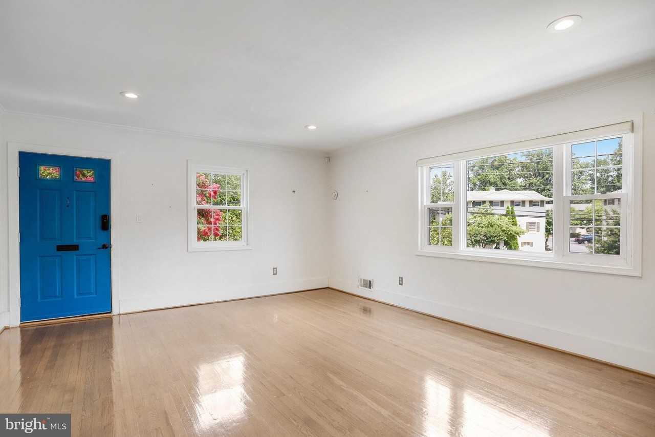 5370 Pooks Hill Rd Unit 301-53 - Photo 6 of 28