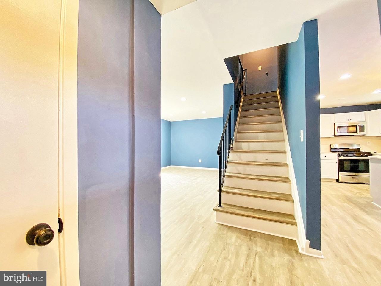 728 Booker Dr - Photo 3 of 15