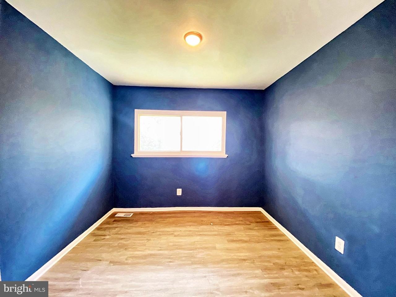 728 Booker Dr - Photo 5 of 15