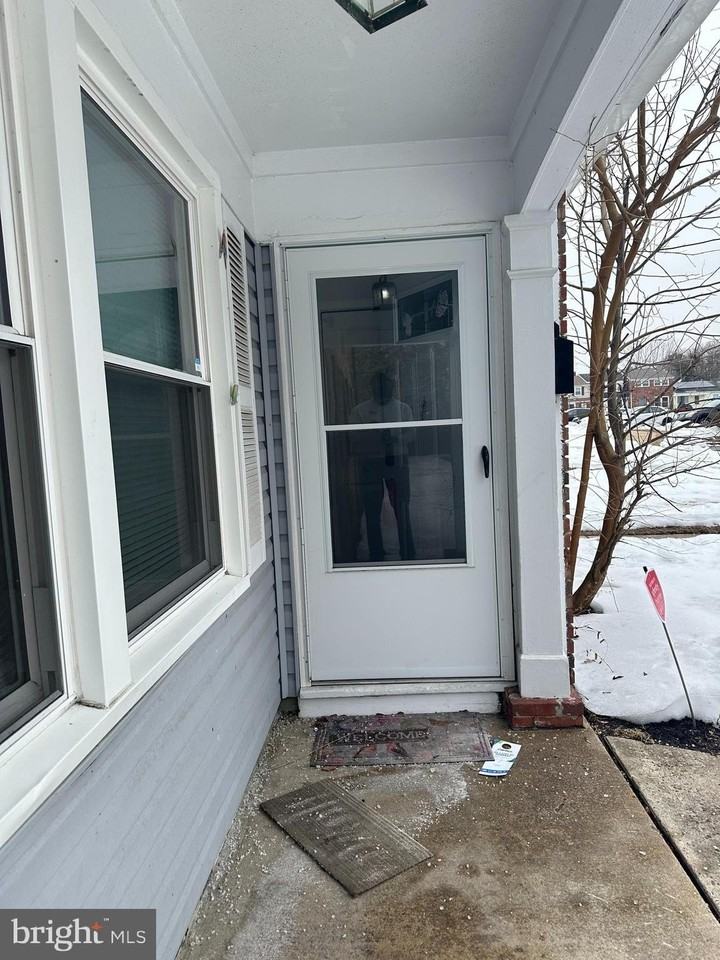 22 Roxborough Pl - Photo 2 of 14