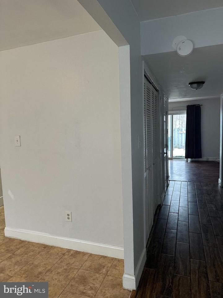 22 Roxborough Pl - Photo 6 of 14