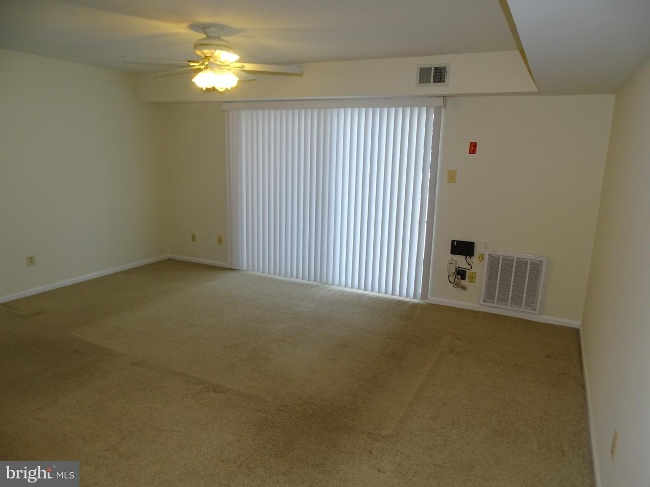 109 Hopkins Ct - Photo 4 of 28