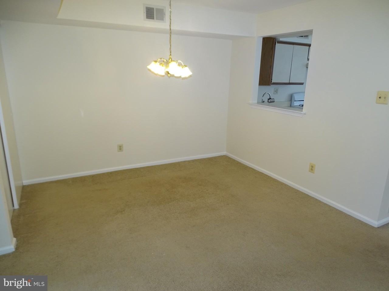 109 Hopkins Ct - Photo 7 of 28